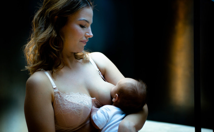 7 Superfoods for Breastfeeding Mamas | Hotmilk